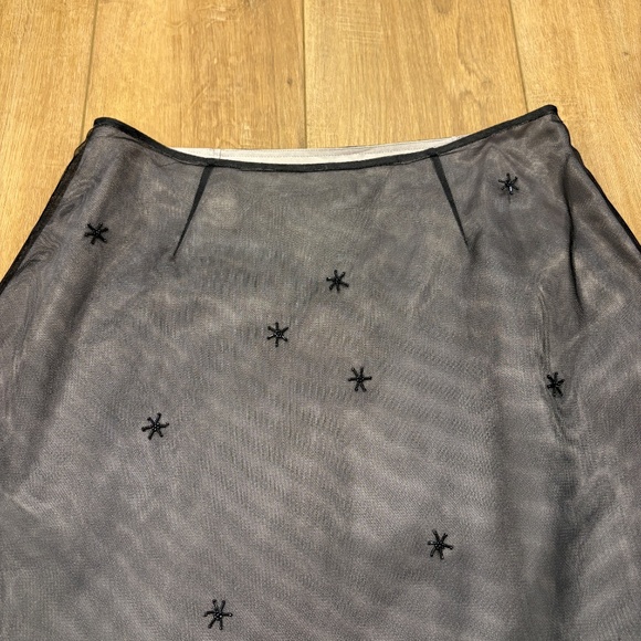 NWT 🌟EXPRESS🌟 HOLIDAY BEADE TULLE SATIN A-LINE SKIRT BLACK / SILVER SZ 11 / 12 - Picture 4 of 6